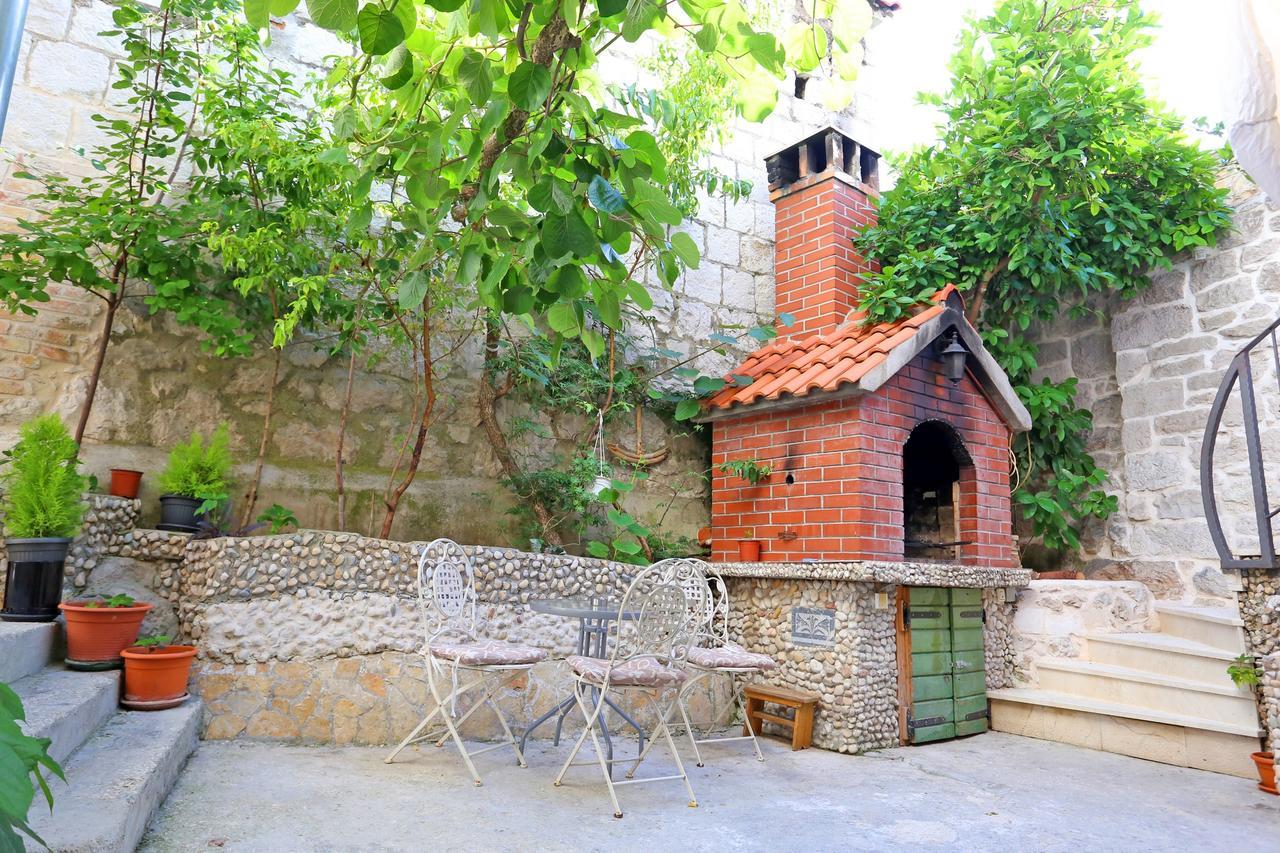 Apartments Nikolla Сплит Экстерьер фото